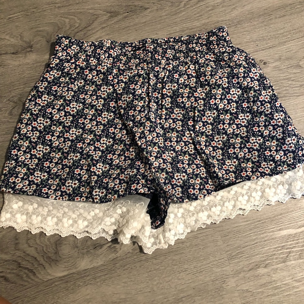 Country Style Floral Shorts